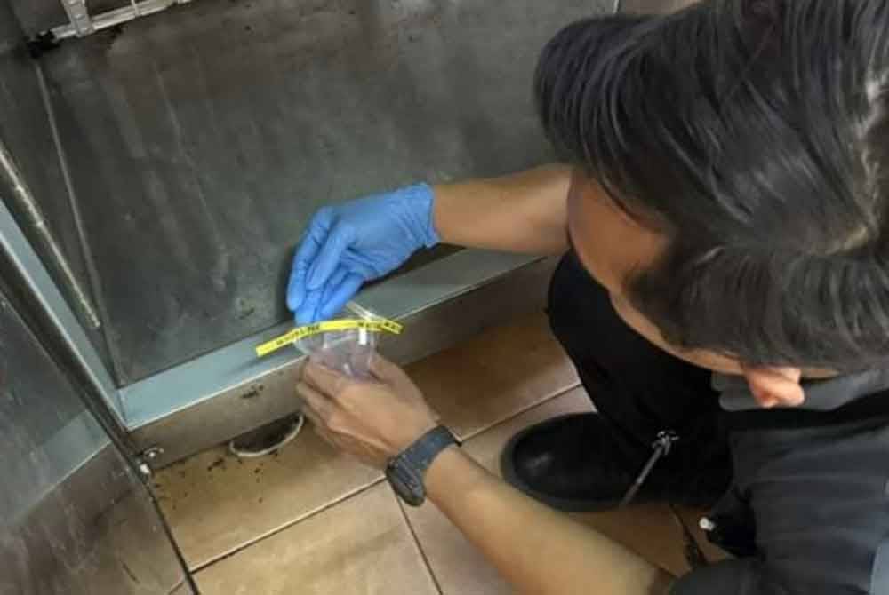 Empat premis makanan diarahkan tutup kerana gagal mencapai tahap kebersihan.