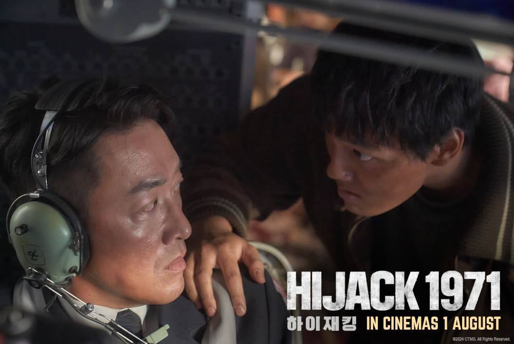 Sinergi dua pelakon ini secara tidak langsung menjadi pengerak utama Hijack 1971.