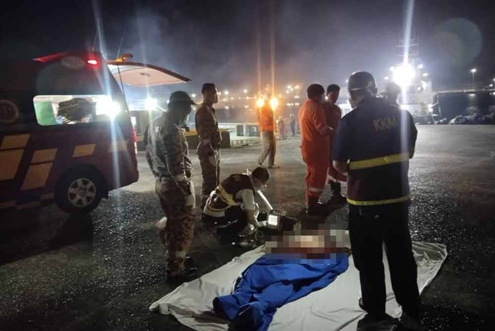 Bomba mengesahkan pihaknya dimaklumkan tentang insiden tersebut sekitar jam 12.57 tengah malam Sabtu. - Foto JBPM Sarawak