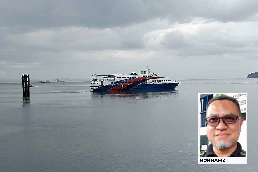 Jadual perjalanan feri bagi laluan Langkawi ke Kuala Perlis terpaksa diubah berikutan keadaan paras air di Terminal Feri Penumpang Kuala Perlis kembali cetek.