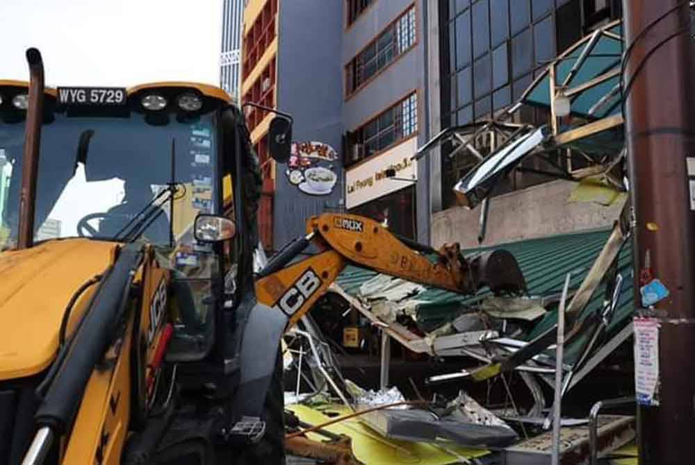 Kesemua sisa struktur yang telah dirobohkan dilupuskan oleh DBKL selepas tamat operasi