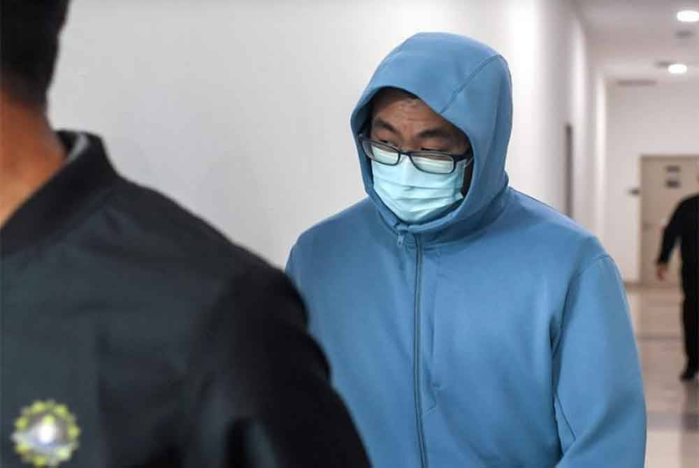 Seorang peniaga mengaku tidak bersalah di Mahkamah Sesyen di sini pada Khamis atas pertuduhan menawarkan suapan berjumlah RM200,000 kepada seorang inspektor polis pada bulan Februari tahun lepas. Foto Bernama