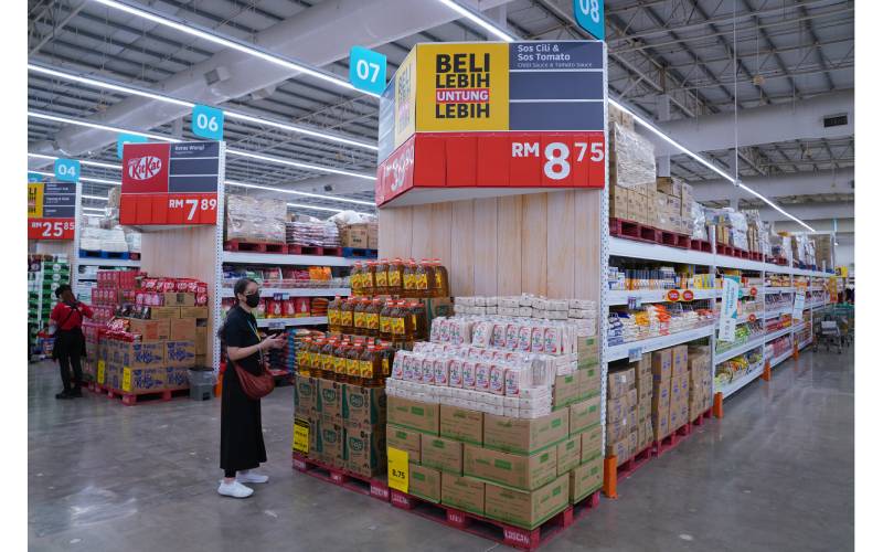 Lotus's Puchong kini tampil dengan wajah baharu yang menyediakan keselesaan dan persekitaran kondusif kepada pelanggan.