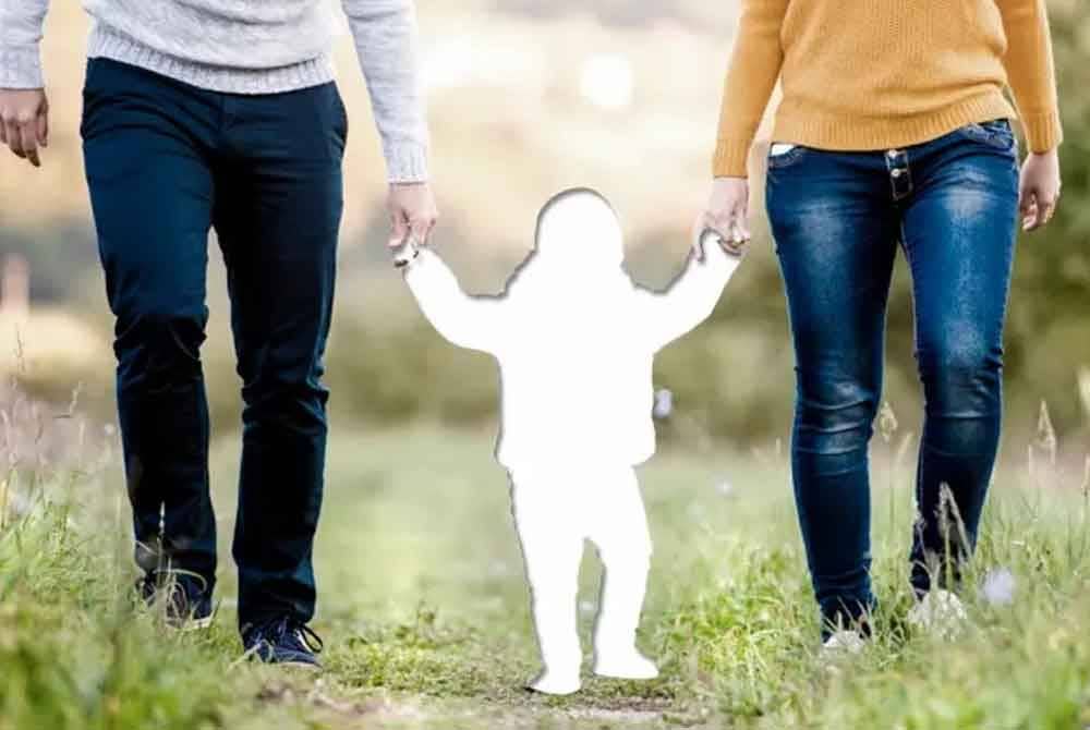 Konflik yang dihadapi bersama ibu bapa menjadikan seorang wanita mengambil keputusan untuk tidak mempunyai cahaya mata. - Gambar hiasan