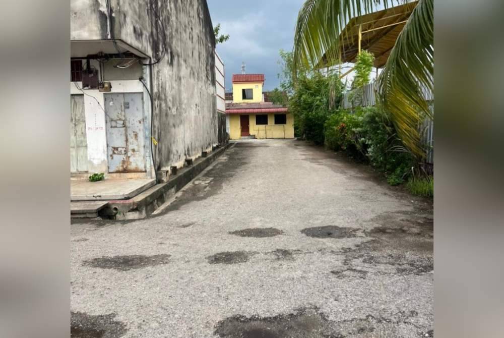 Kejadian kedua dilaporkan di lorong belakang sebuah bangunan rumah kedai di Bedong.