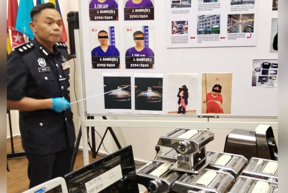 Raub pada sidang media berkenaan.