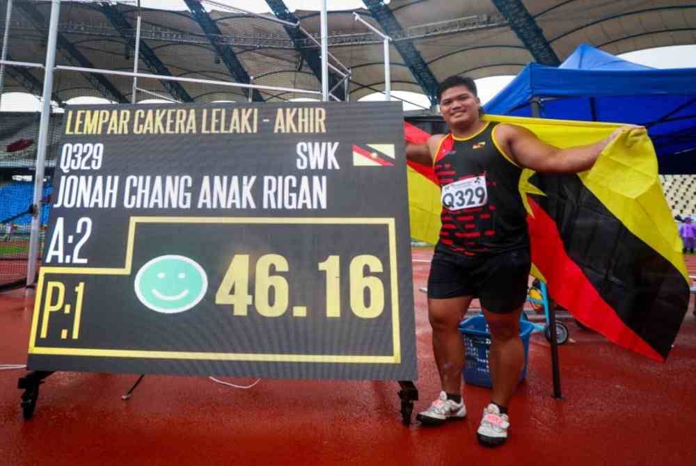 Jonah berjaya meraih pingat emas peribadi keduanya dalam acara lempar cakera lelaki pada temasya Sukma Sarawak 2024 di Stadium Sarawak pada Rabu. Foto Bernama