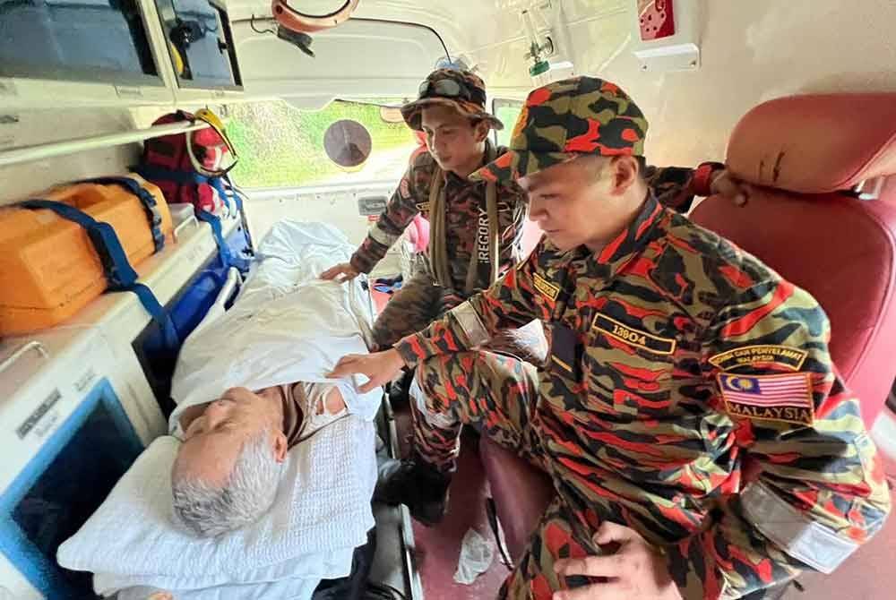 Akun Kalawot diberikan rawatan oleh EMRS.