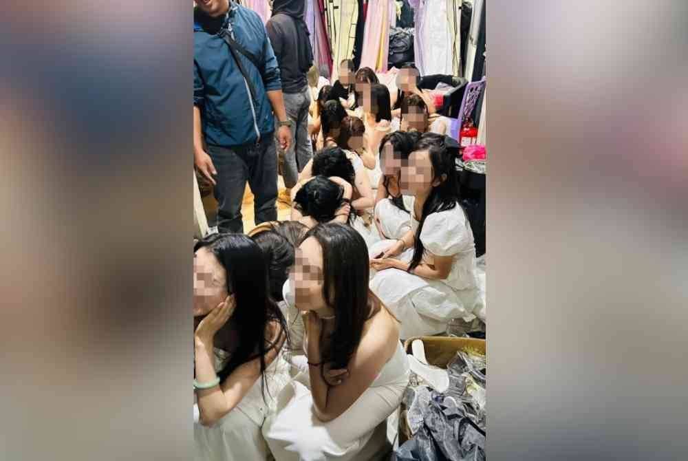 JIM menahan 107 wanita China dipercayai GRO dalam serbuan premis KTV di ibu negara pada Khamis.