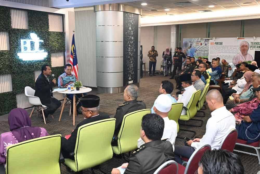 KPKM melaksanakan sesi libat urus bersama pelbagai pihak berkepentingan dalam industri di seluruh negara bagi mendapatkan maklum balas mereka.