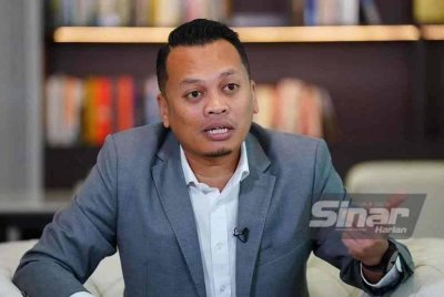 Nik Nazmi - Foto Sinar Harian