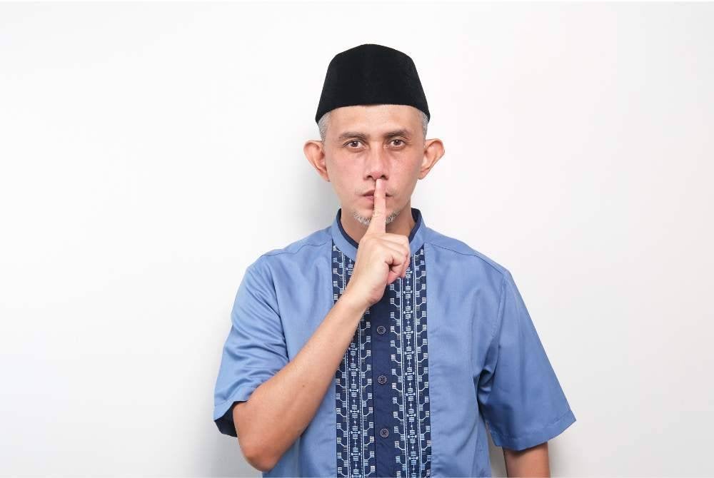 BERUSAHALAH menjaga dan memelihara diri daripada dosa-dosa mulut seperti mengucapkan ungkapan kufur, laknat qazaf, mengejek, menipu, mengumpat, mengadu domba, melakukan kesaksian palsu dan sebagainya. -Foto: Canva
