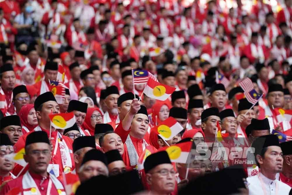 Perwakilan yang hadir pada Perhimpunan Agung UMNO 2024 di WTCKL pada Jumaat. Foto Sinar Harian - ROSLI TALIB