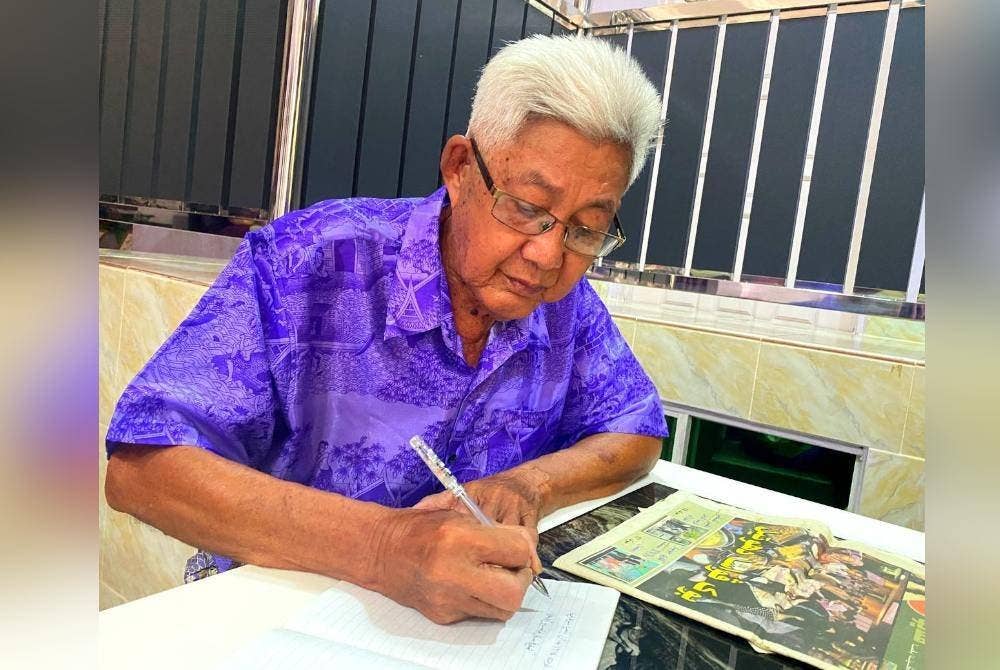 Minat mendalam terhadap jawi membuatkan Ching Lyu atau nama Melayunya Pak Awang masih menyimpan rapi bahan bacaan yang mempunyai tulisan itu.