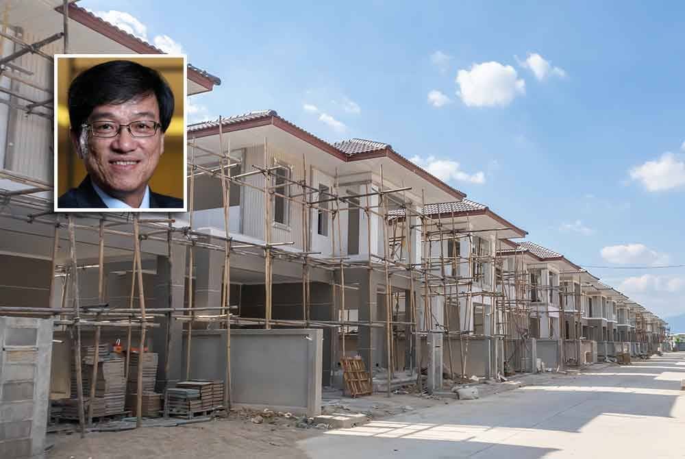 Inisiatif Deposit Madani menyasarkan untuk menyediakan deposit sehingga RM30,000 kepada pembeli rumah pertama, selaras dengan dasar kerajaan 'Rumahku, Syurgaku'. - Gambar hiasan 123RF (Gambar kecil: Ho Hon Sang)