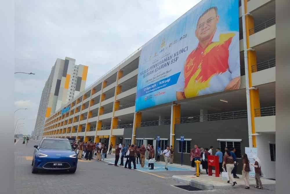 Rumah Idaman BSP, sebuah pembangunan strategik di Bandar Saujana Putra, terdiri daripada 1,312 unit pangsapuri dua blok