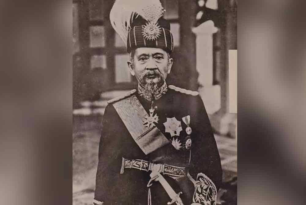 Almarhum Sultan Abdul Hamid Halim Shah Sultan Ahmad Tajuddin Mukarram Shah.