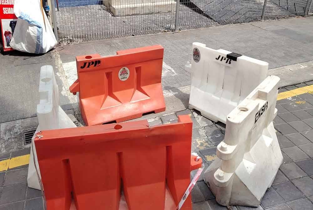 Antara lokasi sekitar Jalan Masjid India yang disyaki alami mendapan.