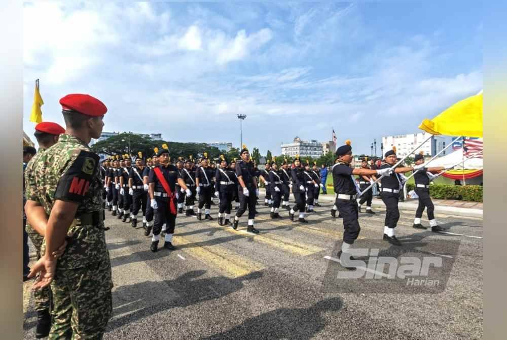 Lebih 80 Kontinjen merangkumi 5,000 peserta terlibat dalam perbarisan Sambutan Hari Kebangsaan 2024 Peringkat Negeri Sembilan