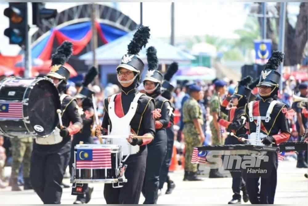 Perarakan pasukan pancaragam ketika Sambutan Hari Kebangsaan Ke-67 Peringkat Negeri Pahang yang berlangsung di Padang MBK1 pada Sabtu.