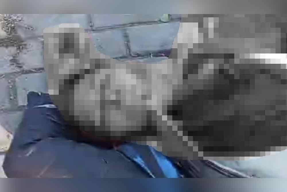 Mangsa sempat dikerjakan di hospital berdekatan sebelum dilaporkan meninggal dunia.- Agensi