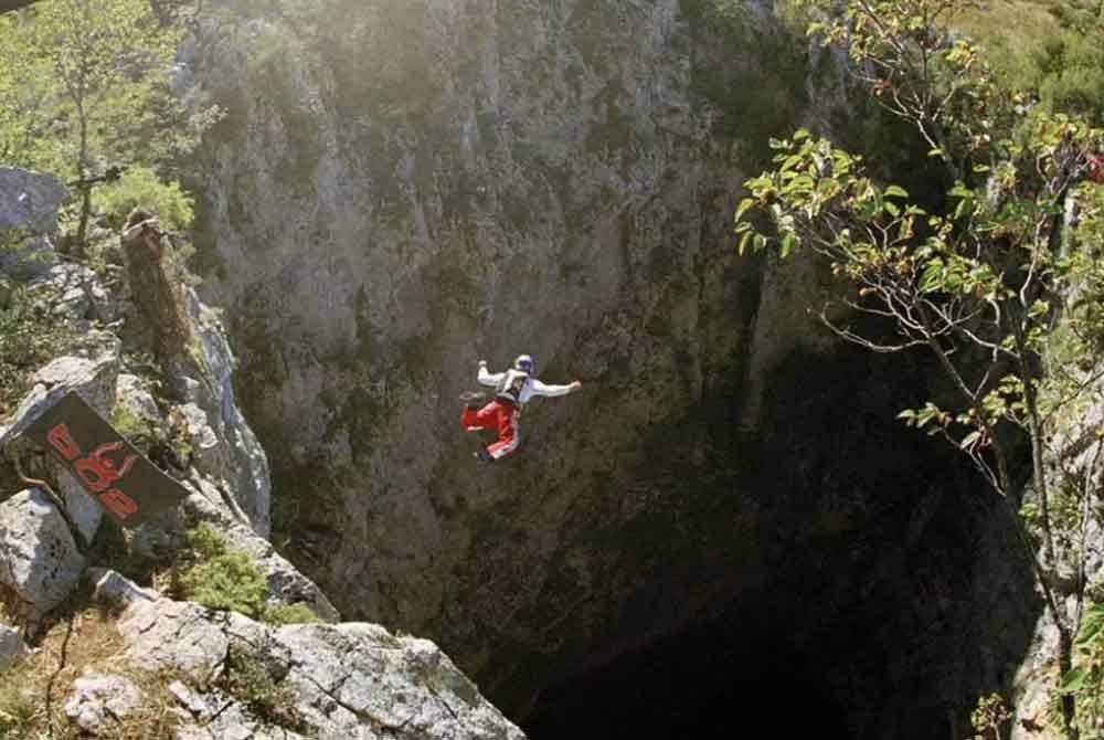 Sotano de las Golondrinas (Mexico)