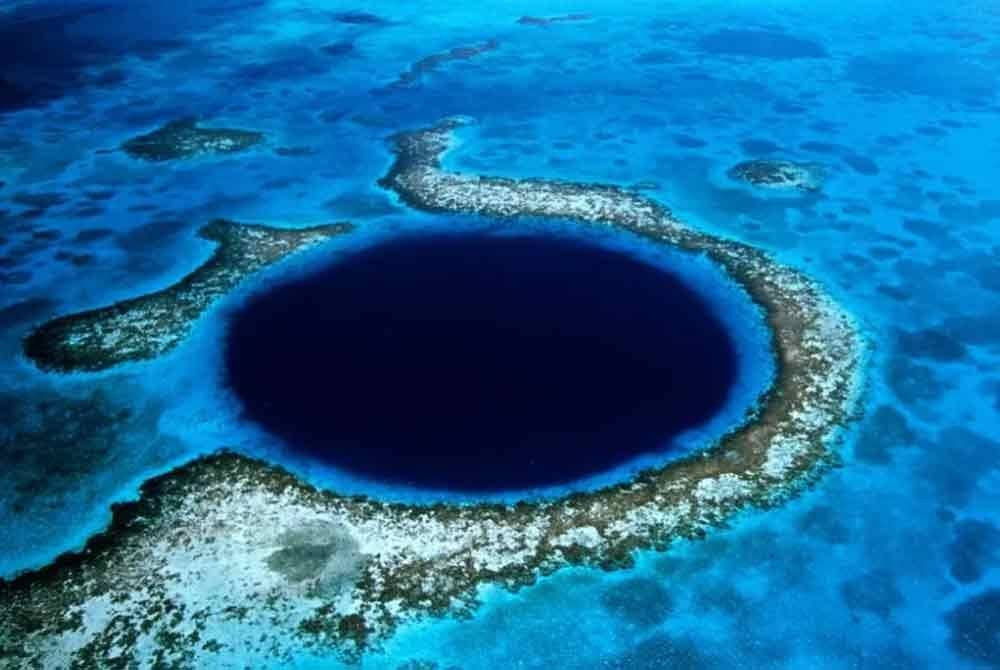 Great Blue Hole (Belize)