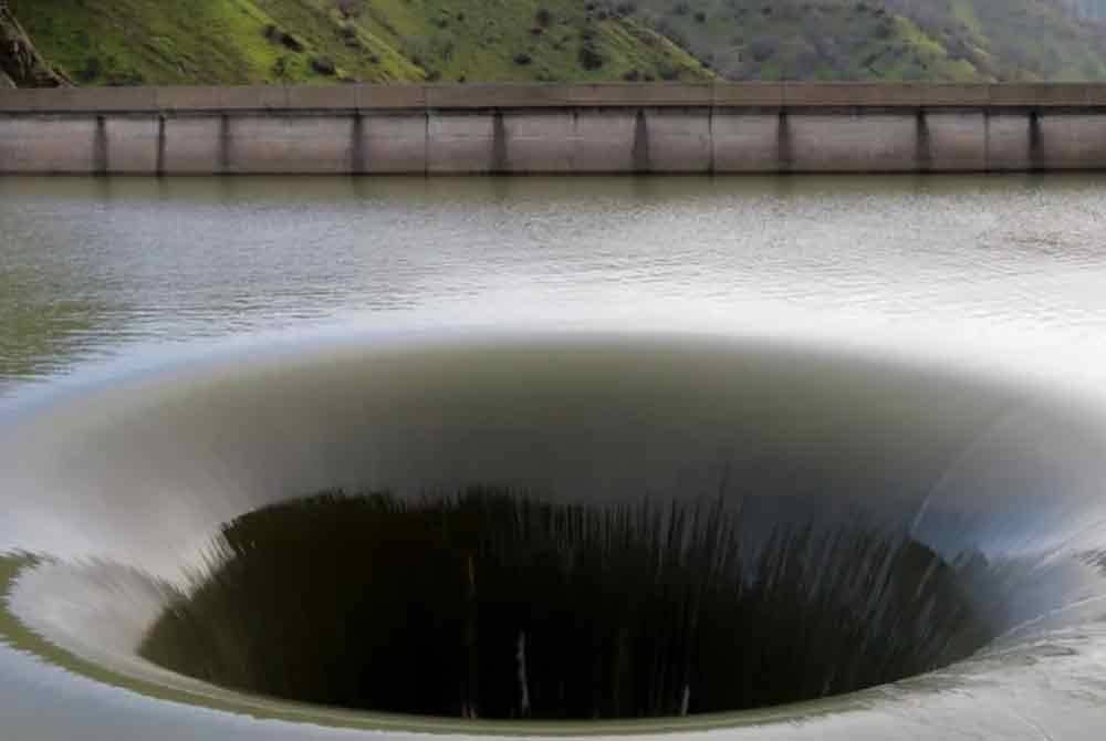 Giant Glory Hole, Monticello Dam (AS)