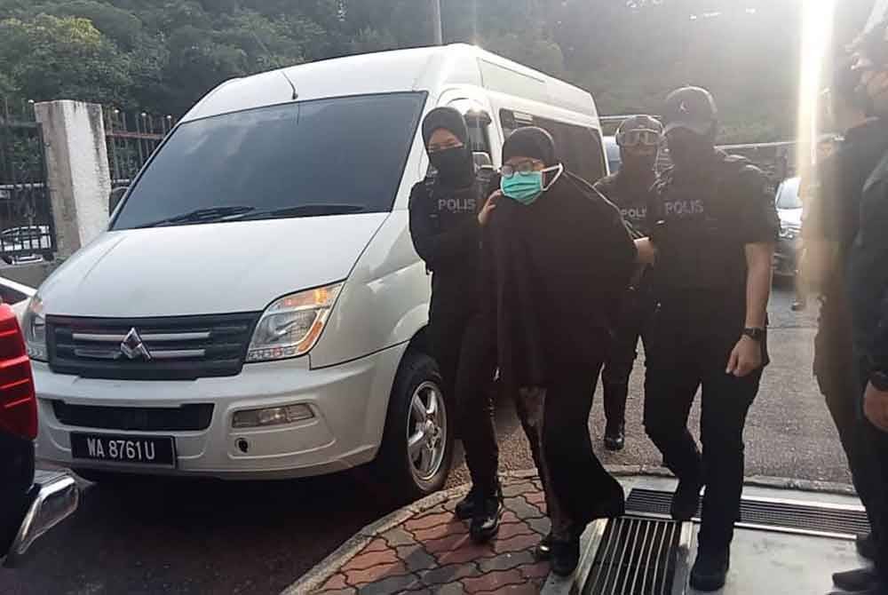 Mariah dibawa ke Mahkamah Sesyen Johor Bahru pada Isnin.