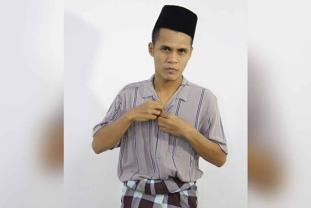 AG Hafiz menggantikan Zalif dalam Teater Cinta Ahmad Mutawakkil.