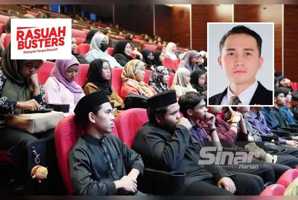 Mahasiswa perlu didedahkan dengan garis panduan yang betul untuk pengurusan kewangan bagi mengelak daripada berlakunya ketirisan dalam organisasi universiti. Gambar kecil: Mohamed Yusuf Hassan