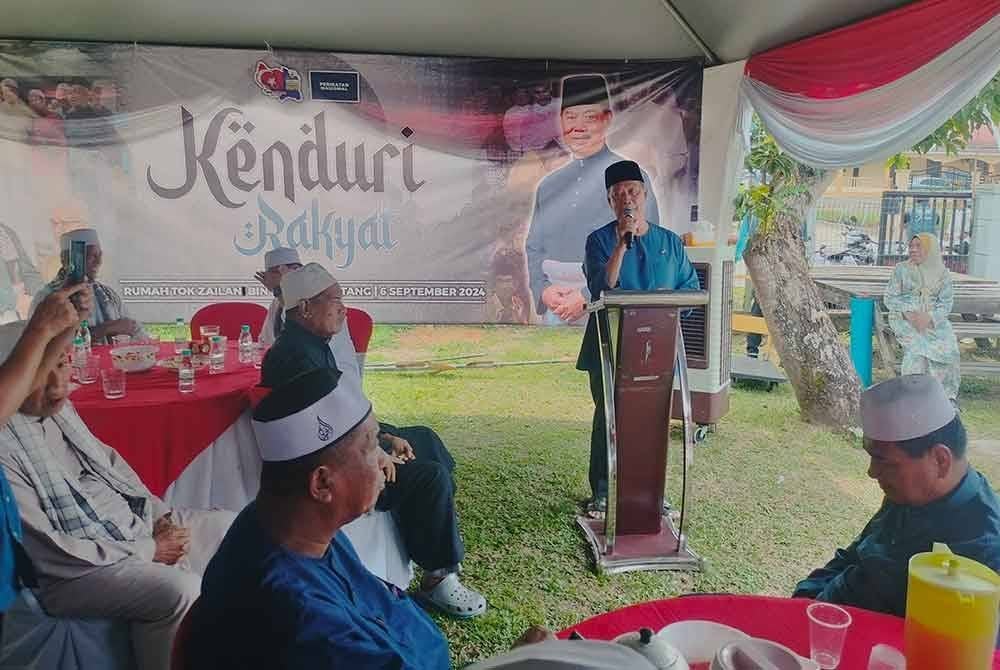 Muhyiddin berucap pada majlis Kenduri Rakyat di Kampung Bentong, Kluang pada Jumaat.