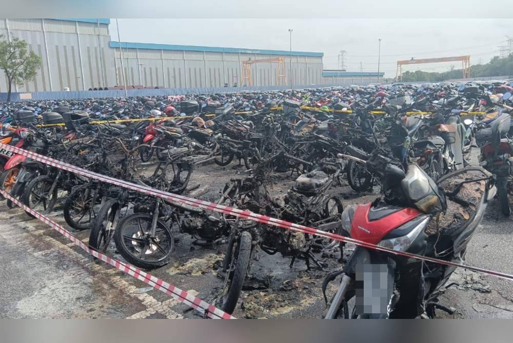 Sebahagian 26 motosikal yang musnah terbakar. Foto BBP Pasir Gudang