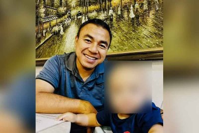 Gambar kenangan Mohd Fikry Amri bersama arwah bayinya, Muhammad Al Fateh Amri.