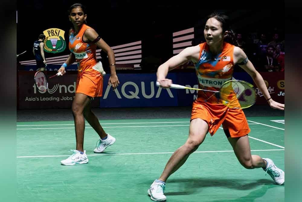 Pearly (kanan) dan Thinaah