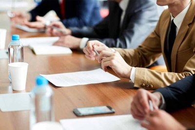 Musyawarah yang akan membawa berkat. Foto hiasan/foto123RF