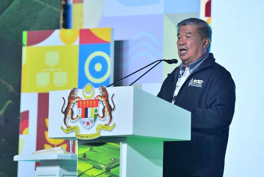Mohamad berucap ketika majlis perasmian MAHA 2024 pada Sabtu. - FOTO: SINAR HARIAN/ASRIL ASWANDI SHUKOR.
