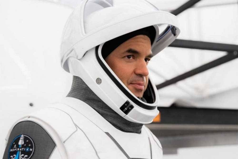 Pada 2021, beliau pernah membiayai dan mengetuai misi persendirian pertama yang membawa orang awam untuk mengorbit bumi.