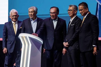 Perdana Menteri Datuk Seri Anwar Ibrahim merasmikan Pameran Halal Antarabangsa Malaysia (MIHAS) 2024 di Pusat Pameran dan Perdagangan Antarabangsa Malaysia (MITEC) hari ini.