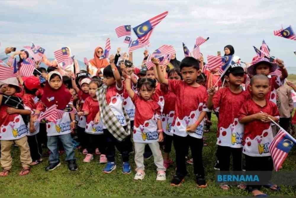 Kesedaran mengenai Akta Kanak-Kanak 2001 dalam kalangan golongan muda di Malaysia boleh dikatakan berada pada tahap rendah dan membimbangkan. Foto hiasan