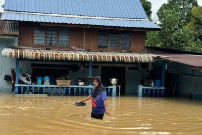 Tiga daerah di Pulau Pinang iaitu SPS, SPT dan SPU dilanda banjir menyebabkan 11 PPS dibuka untuk menempatkan 556 mangsa.