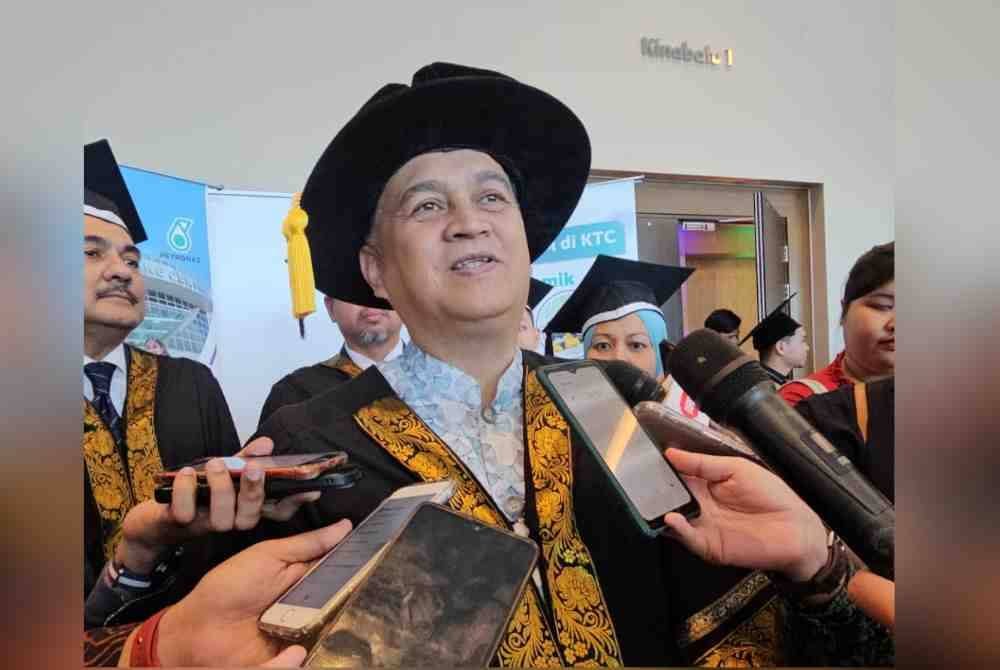 Mohd Arifin ketika ditemui pemberita selepas menyempurnakan Majlis Konvokesyen KTC Petronas di SICC, Kota Kinabalu.