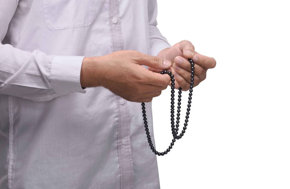 
SEBAGAI bukti cintakan Nabi Muhammad SAW, umat diwajibkan untuk berselawat ke atas Baginda. -Foto: 123rf