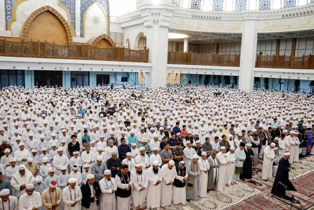 HIMPUNAN 24,000 huffaz bukan sahaja merupakan pencapaian yang membanggakan, tetapi juga menjadi pemangkin kepada usaha berterusan dalam memartabatkan huffaz sebagai aset berharga negara. Foto BERNAMA