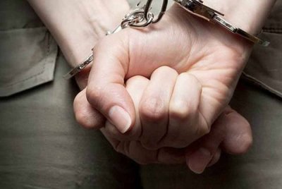 Suspek kes tikam pereka dalaman separuh masa di Persiaran Meranti, Bandar Sri Damansara, di sini, minggu lalu berjaya ditahan pihak berkuasa malam tadi. - Gambar hiasan