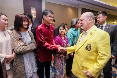 Yang di-Pertuan Agong, Sultan Ibrahim pada Sabtu berkenan untuk meluangkan masa bertemu diaspora Malaysia di China. Foto Bernama