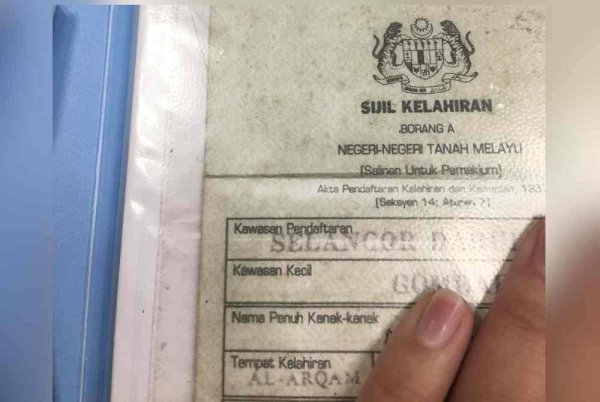 Hantaran dimuatnaik Nia di X pada Jumaat. Foto X/ @babblingnia