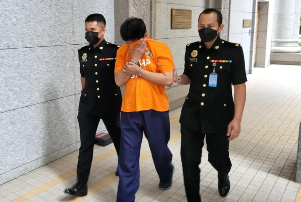 Suspek direman selama dua hari sehingga 24 September ini untuk siasatan.