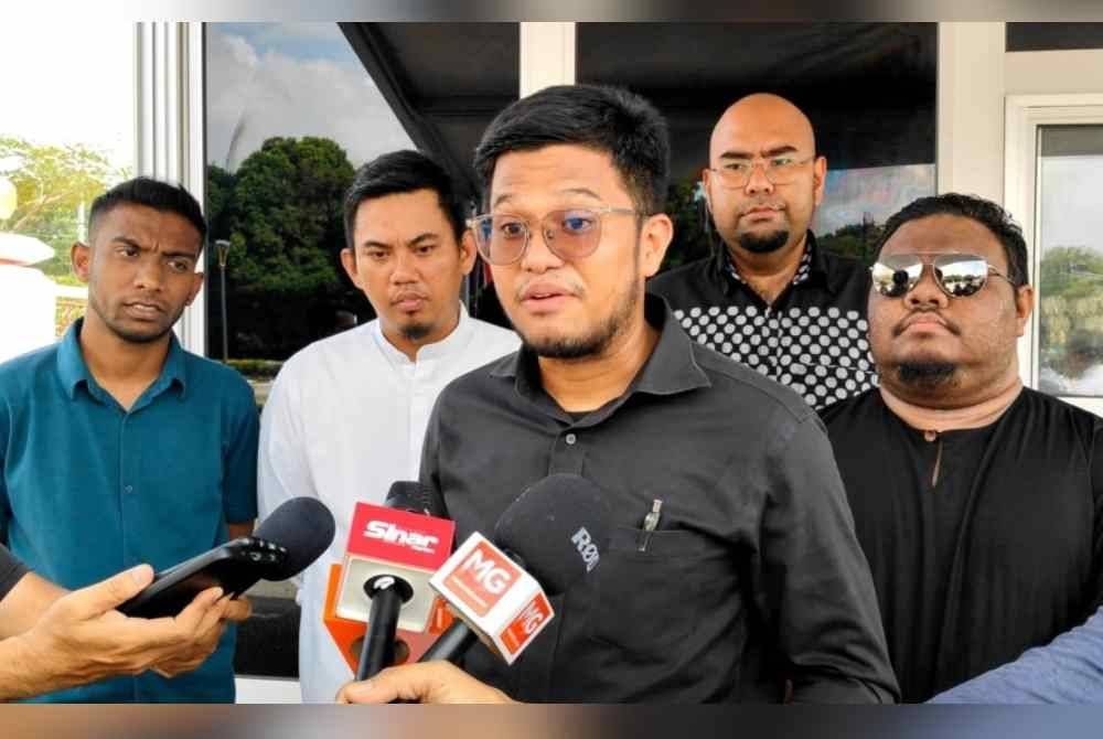 Wan Ahmad Afiq ketika sidang akhbar di Seri Negeri, Ayer Keroh, di sini, pada Selasa.