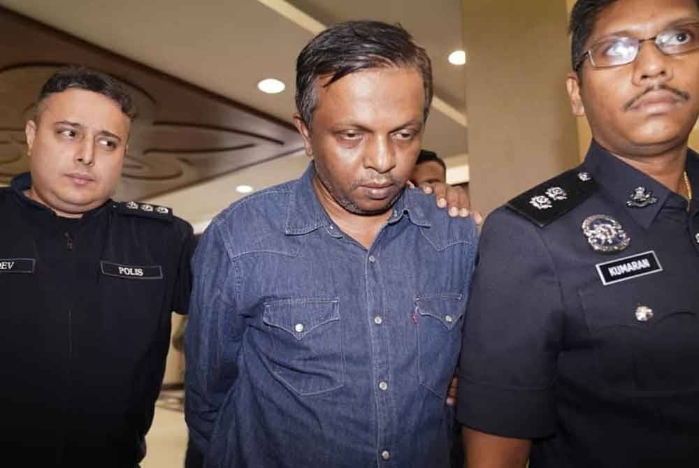 Sathiskumar dibawa ke Mahkamah Sesyen Kuala Lumpur pada Julai lalu, bagi menghadapi pertuduhan kes membuat hantaran lucah kepada mendiang Esha.